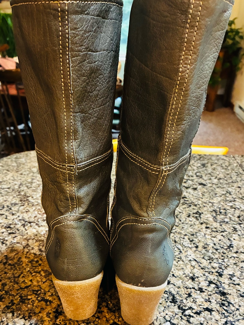 Classic Tall Leather Women's Boots - Olive Green - Picture 2 of 5